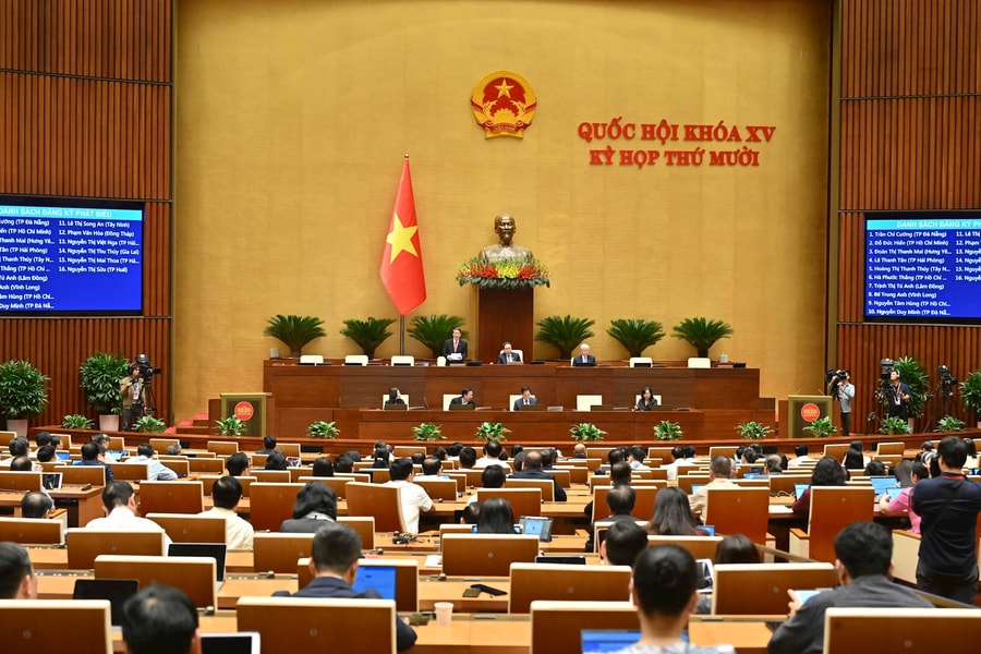 Chiều 13/11/2025, Quốc hội thảo luận về dự án Luật Thương mại điện tử.