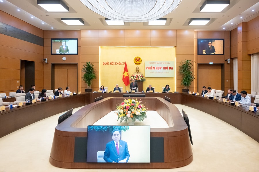 Mục tiêu cao nhất là tổ chức thành công cuộc bầu cử đầu tiên của kỷ nguyên mới