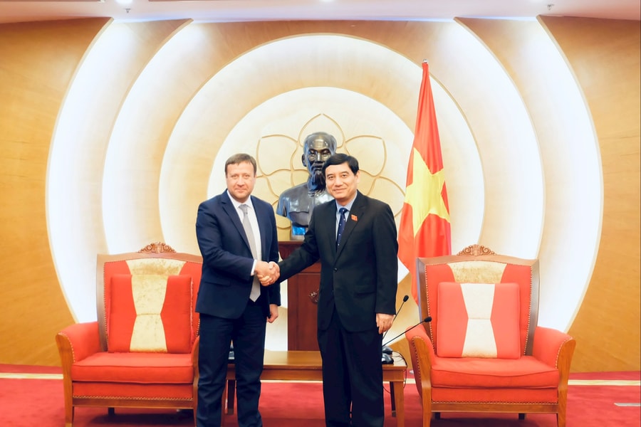 Tăng cường hợp tác giáo dục và đào tạo Việt Nam - Liên bang Nga