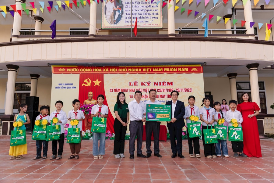 Nestlé tặng phòng máy tính, giúp học sinh tiếp cận công nghệ