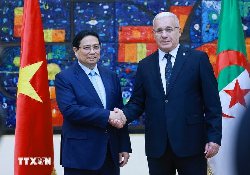 Thủ tướng Phạm Minh Chính hội kiến Chủ tịch Hạ viện Algeria