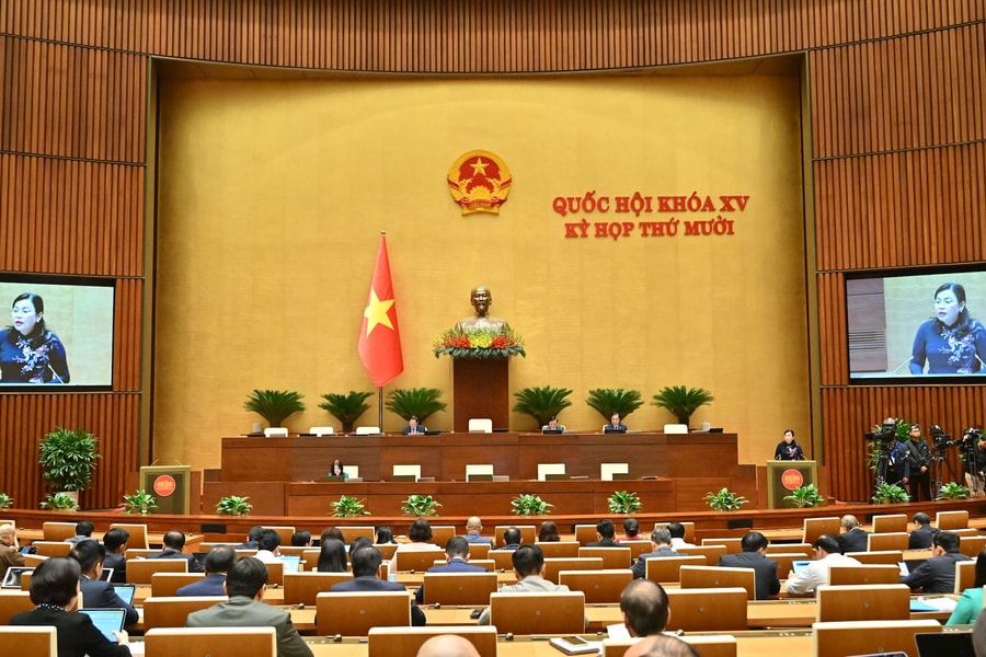 Sáng 21/11/2025, Quốc hội thảo luận về Dự án Luật sửa đổi, bổ sung một số điều của Luật Chuyển giao công nghệ và Dự án Luật Công nghệ cao (sửa đổi).
