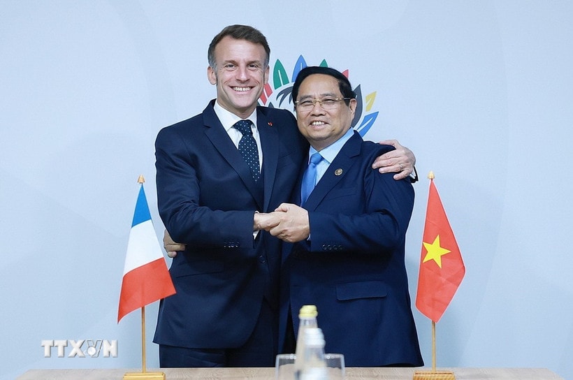 Thủ tướng Phạm Minh Chính gặp Tổng thống Pháp và Tổng Thư ký OECD