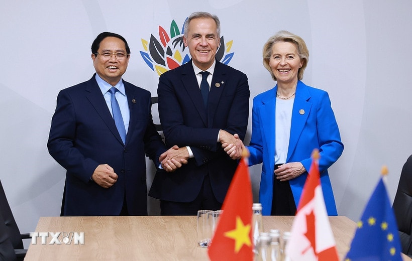 Thủ tướng Phạm Minh Chính thảo luận với Thủ tướng Canada, Chủ tịch EU về tăng cường kết nối CPTPP-EU