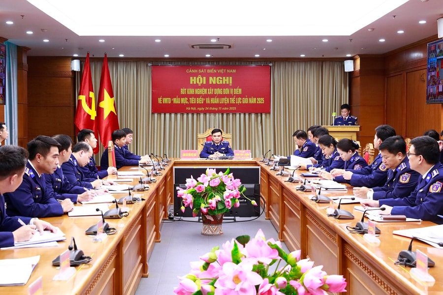 Cảnh sát biển Việt Nam rút kinh nghiệm xây dựng đơn vị điểm và huấn luyện giỏi năm 2025