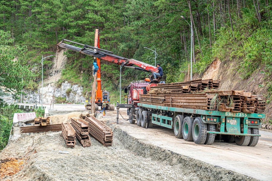 Khẩn trương khắc phục thiên tai tại đèo Prenn