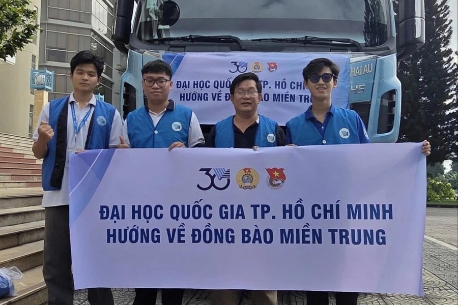 Trường đại học tại TP. Hồ Chí Minh giảm học phí, hỗ trợ học bổng cho sinh viên vùng lũ