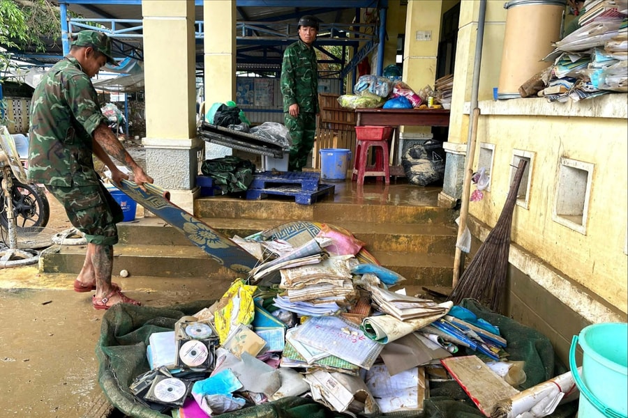 Viện Vệ sinh dịch tễ Tây Nguyên hỗ trợ Đắk Lắk phòng chống dịch bệnh sau mưa lũ
