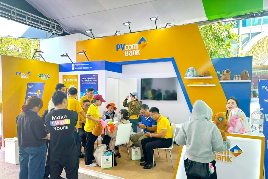 Ngân hàng không giấy - giao dịch thông minh: Hướng đi bền vững của PVcomBank trong kỷ nguyên tài chính xanh
