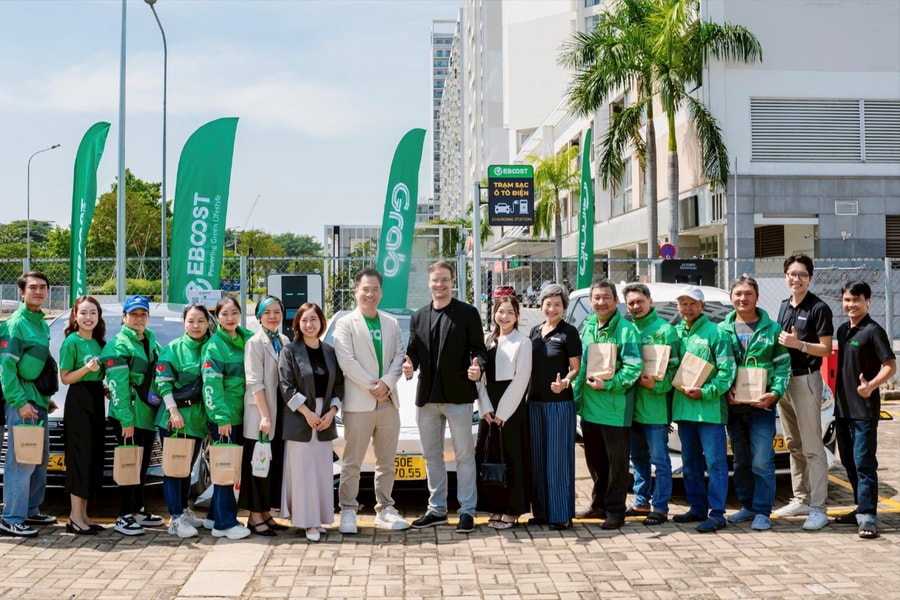 Grab Việt Nam hợp tác với EBOOST thúc đẩy sử dụng xe điện tại Việt Nam