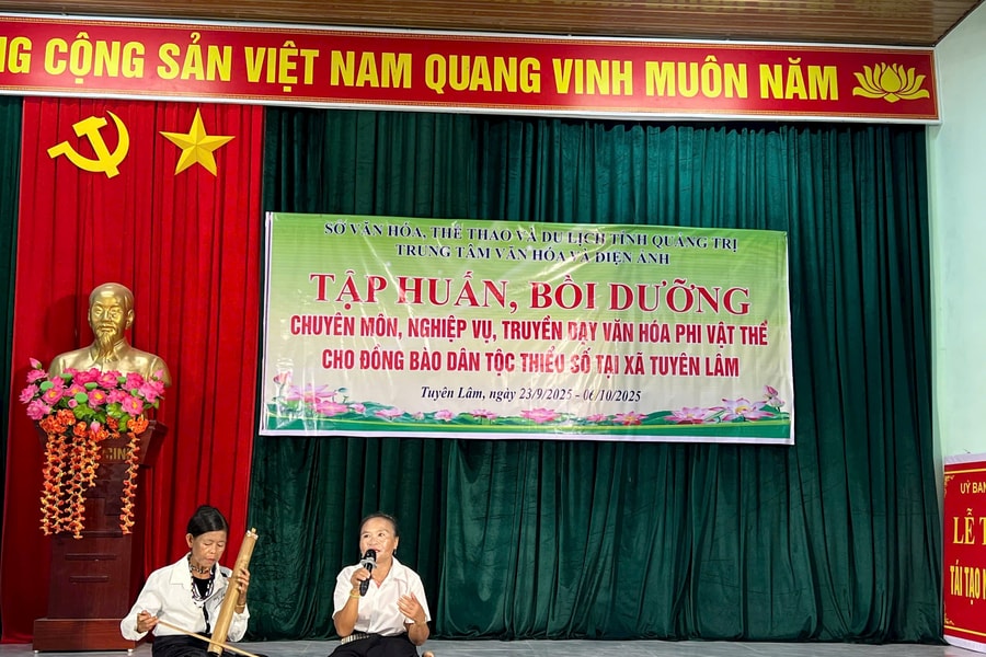 Trao truyền, phát huy giá trị văn hóa dân tộc Chứt