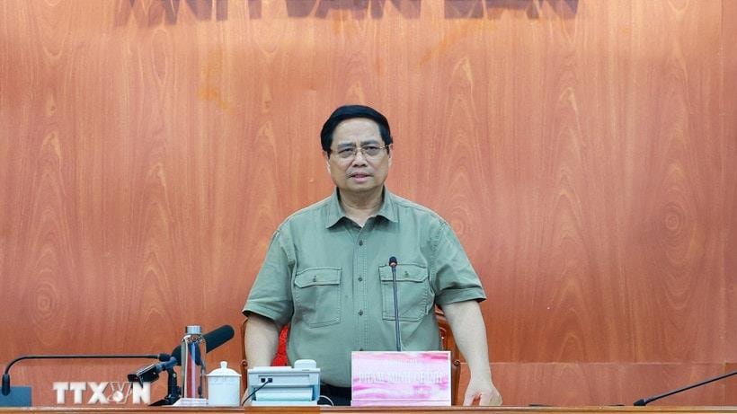 Thủ tướng Phạm Minh Chính yêu cầu phát động chiến dịch thần tốc xây sửa nhà cho người dân bị thiệt hại do mưa lũ