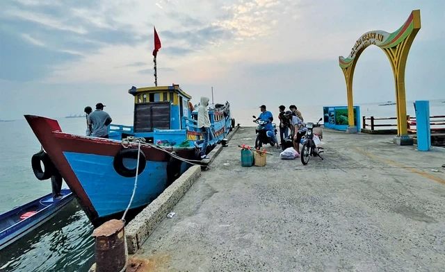 TP. Hồ Chí Minh: Hỗ trợ 100% thẻ BHYT cho người dân xã đảo, xã an toàn khu
