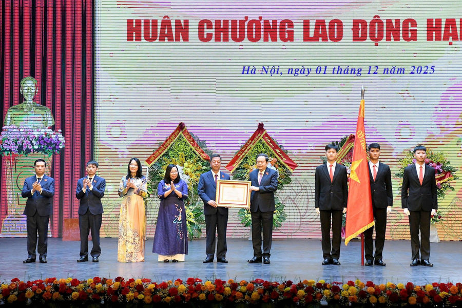 Xứng đáng là cơ quan xuất bản sách lý luận, chính trị nòng cốt của Đảng và Nhà nước