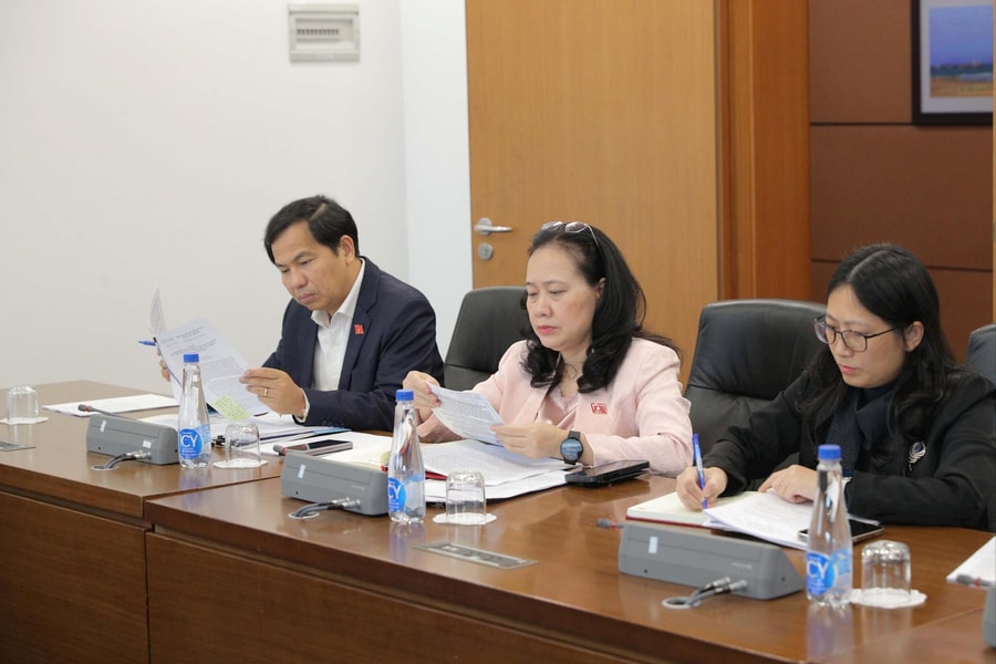 Tổng Thư ký Quốc hội, Chủ nhiệm Văn phòng Quốc hội Lê Quang Mạnh dự tổng kết công tác Đảng của Chi bộ Vụ Tổng hợp
