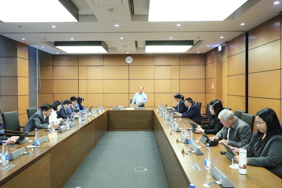 Nên "mở cửa" cho doanh nghiệp tham gia dự án điện quan trọng