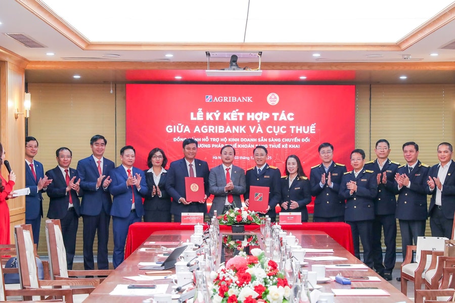 Agribank và Cục Thuế ký kết hợp tác, hỗ trợ hộ kinh doanh chuyển đổi từ thuế khoán sang thuế kê khai