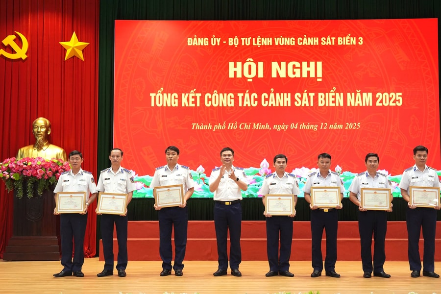 Vùng Cảnh sát biển 3 giữ vững chủ quyền, nâng cao hiệu quả thực thi pháp luật trên biển