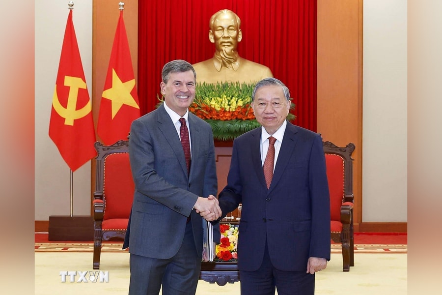 Tổng Bí thư Tô Lâm tiếp Giám đốc Học viện Tổng thống Liên bang Nga