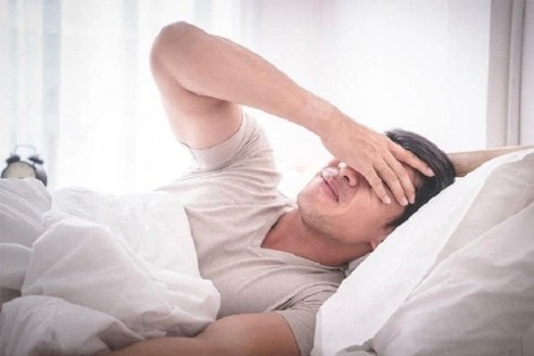 Cảnh giác nguy hiểm từ triệu chứng đột quỵ thức giấc