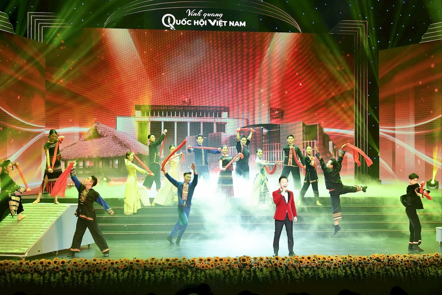 “Khát vọng Diên Hồng” - Khát vọng của lòng dân