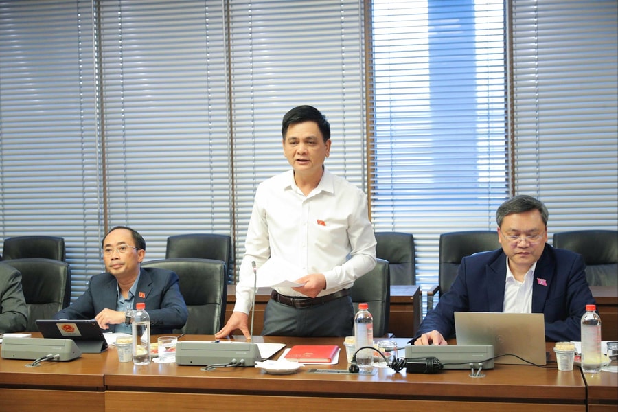 Thường trực Hội đồng Dân tộc làm việc với các bộ, ngành