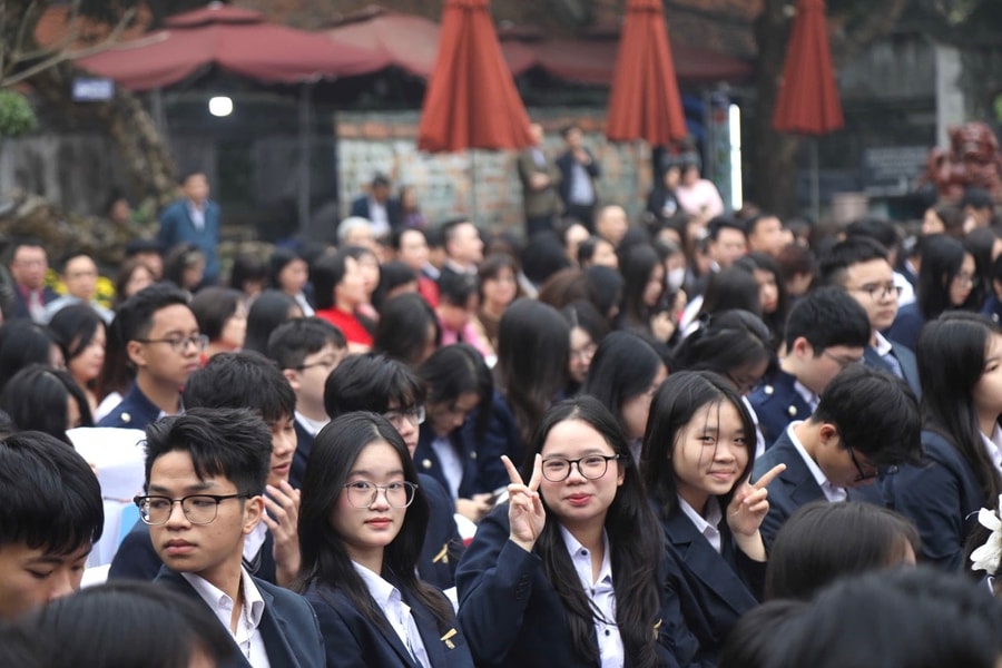 Hà Nội: Gặp mặt, động viên đội tuyển học sinh giỏi  dự thi quốc gia năm học 2025-2026