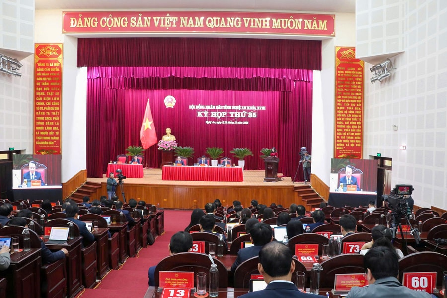 Thông qua 44 nghị quyết, tạo nền tảng phát triển giai đoạn 2026 - 2030