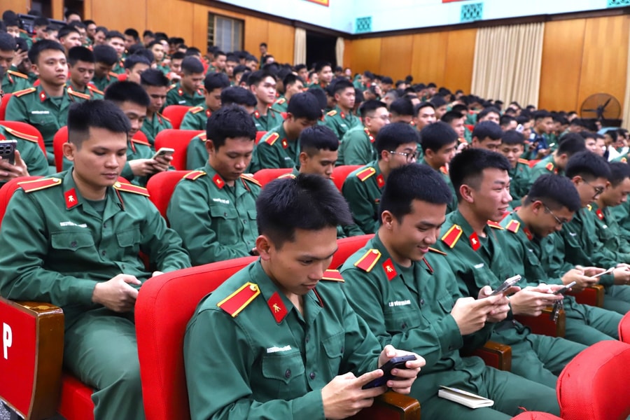 Trang bị kiến thức về Quốc hội cho đoàn viên, thanh niên Quân đội