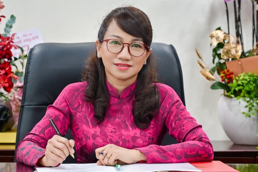 GS.TS Nguyễn Thị Thanh Mai trở thành nữ Giám đốc đầu tiên của Đại học Quốc gia TP. Hồ Chí Minh