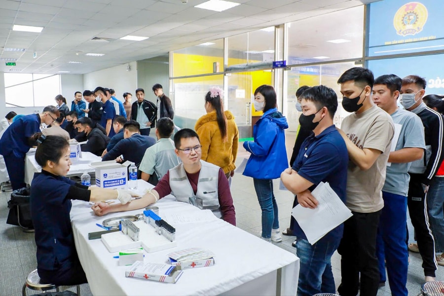 Kiên định mục tiêu chăm lo sức khỏe người lao động