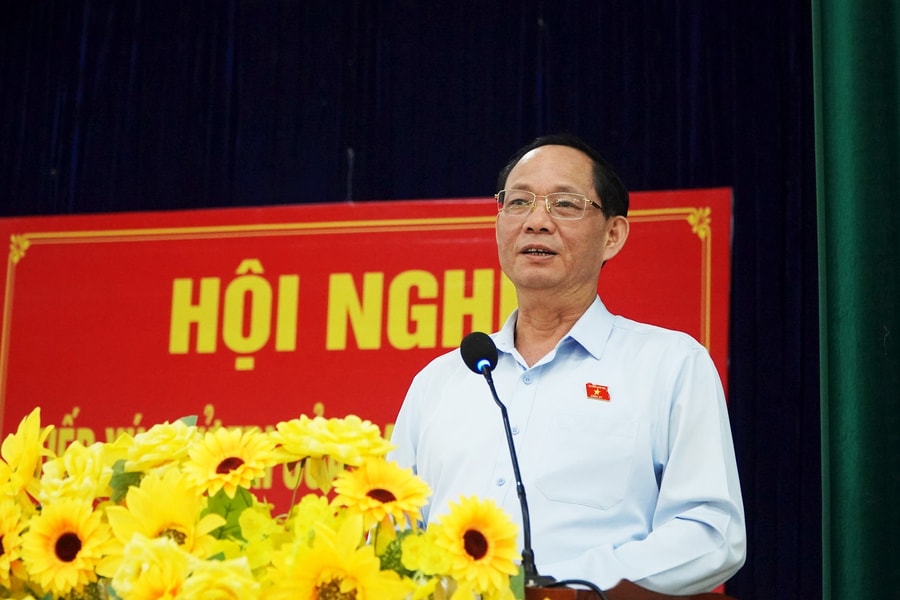 Phó Chủ tịch Quốc hội, Thượng tướng Trần Quang Phương tiếp xúc cử tri tại xã Minh Long, Quảng Ngãi