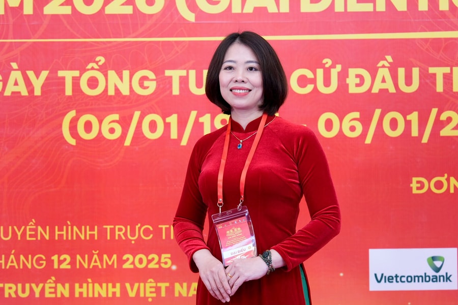 Khi đại biểu đồng hành cùng nông dân số