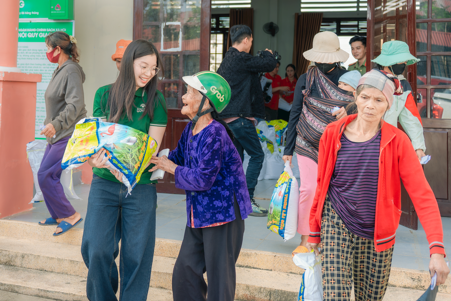 Sát cánh cùng đồng bào vùng lũ - Tập đoàn Bảo Tín lan tỏa yêu thương tại Đắk Lắk và Gia Lai