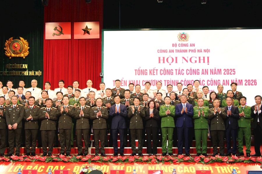 Công an Hà Nội: Khẳng định rõ nét vai trò gương mẫu đi đầu thực hiện Nghị quyết Đại hội Đảng bộ Công an Trung ương