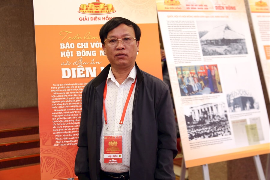 Tái hiện một hành trình mang theo tiếng nói của đồng bào mình đến diễn đàn Quốc hội
