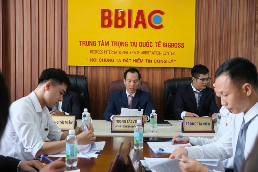 Phát huy vai trò của trọng tài thương mại trong hỗ trợ pháp lý cho doanh nghiệp nhỏ và vừa