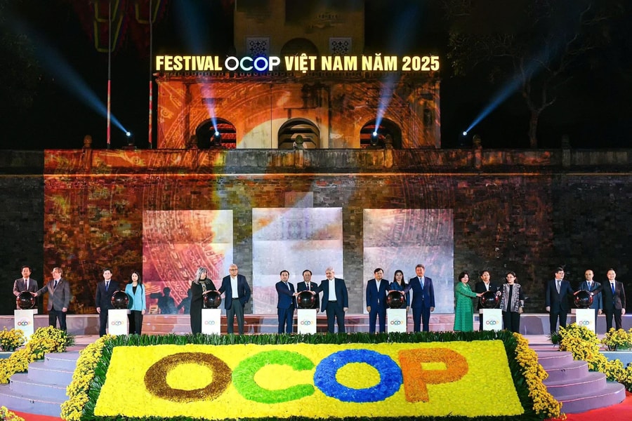 Festival OCOP Việt Nam 2025: Khi những sản vật làng quê thắp sáng Hoàng thành Thăng Long