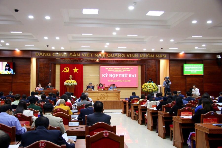 Tập trung tháo gỡ khó khăn, tạo nền tảng phát triển giai đoạn mới