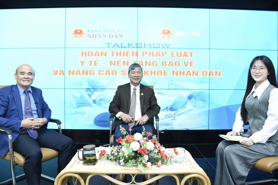 Talkshow: Hoàn thiện pháp luật y tế - nền tảng bảo vệ và nâng cao sức khỏe nhân dân