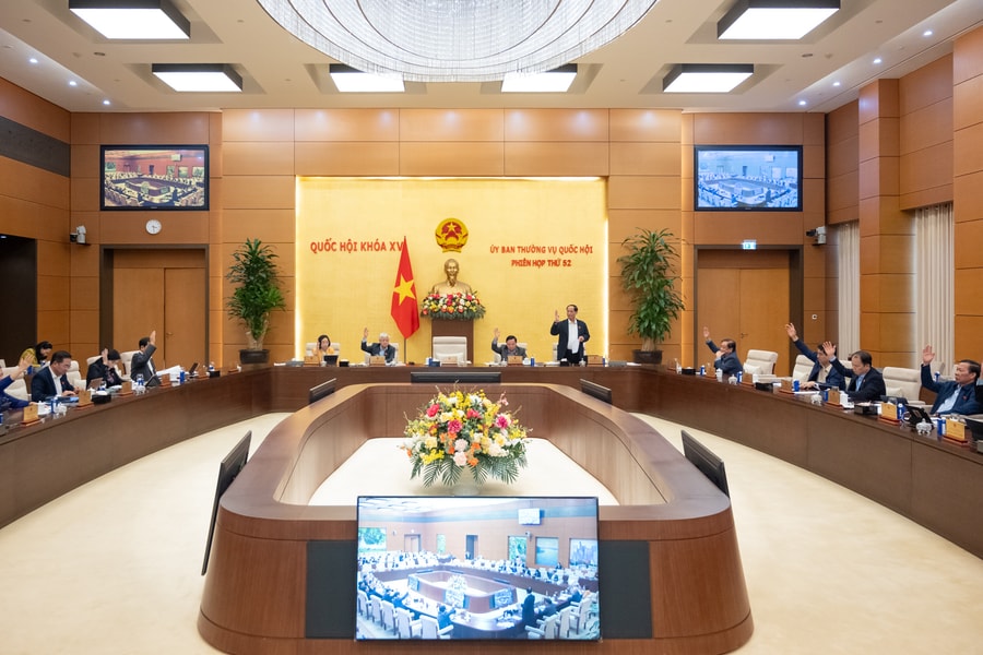 Khẩn trương đưa các quy định của luật vào thực tiễn