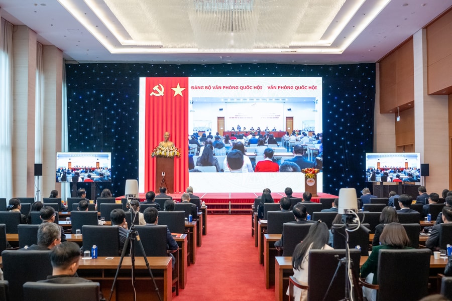 Chuyển đổi số trong công tác hành chính văn phòng tại Văn phòng Quốc hội