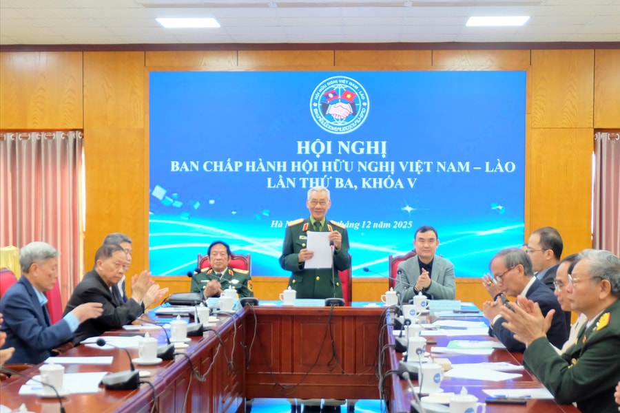 Vun đắp tình hữu nghị vĩ đại Việt Nam - Lào qua kênh đối ngoại nhân dân