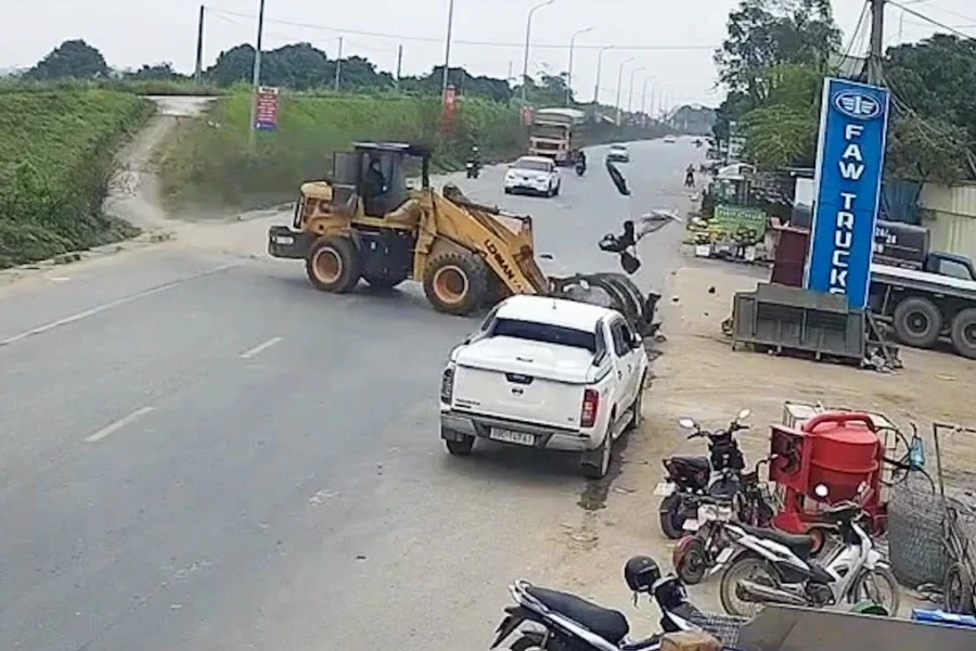 Phú Thọ: Bài học đau xót cho cả lái máy múc và chủ xe gây tai nạn nghiêm trọng