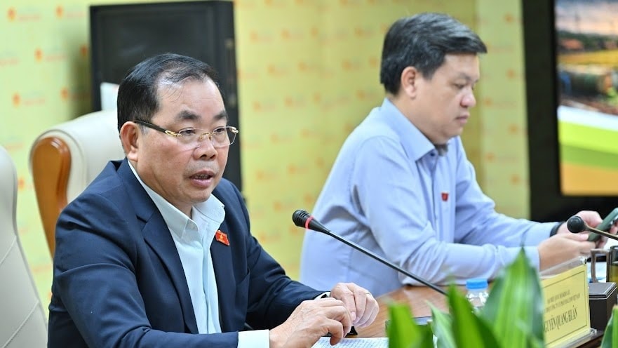 Minh bạch thông tin để kiểm soát ô nhiễm đất