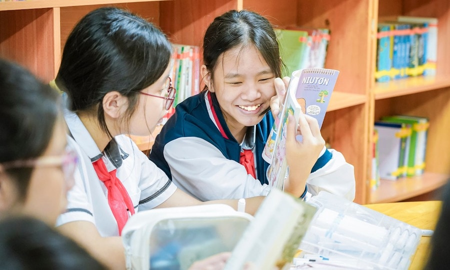 Bộ GD-ĐT: Không được chèn quảng cáo trong sách giáo khoa điện tử