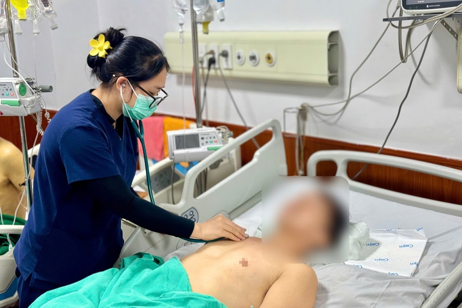 Người đàn ông nhiễm nấm đen xâm lấn xoang hàm - bệnh lý hiếm gặp cực nguy hiểm