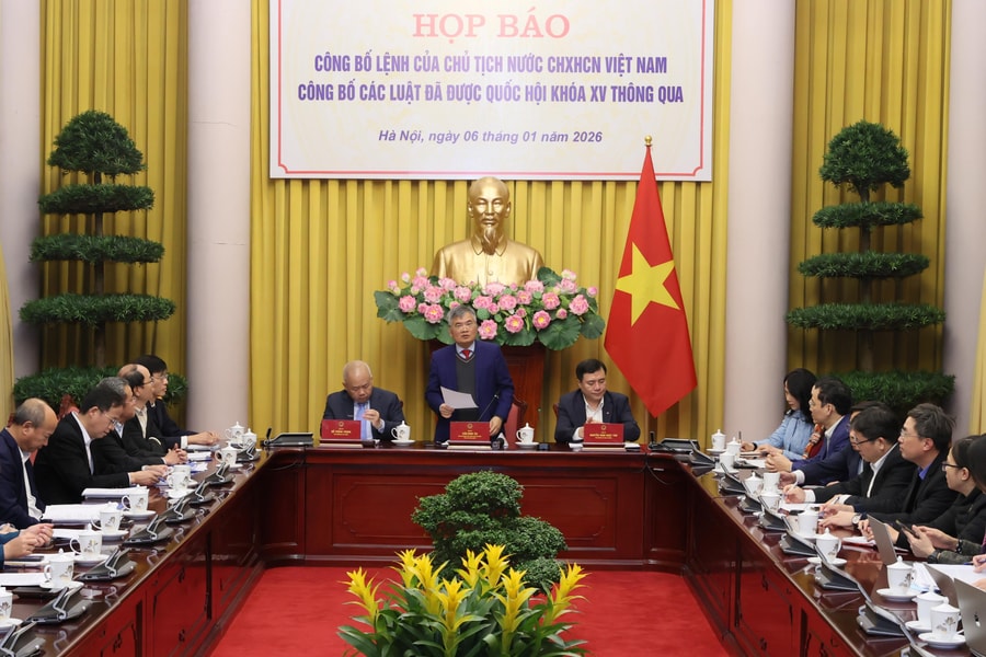Công bố Lệnh của Chủ tịch nước về 12 luật