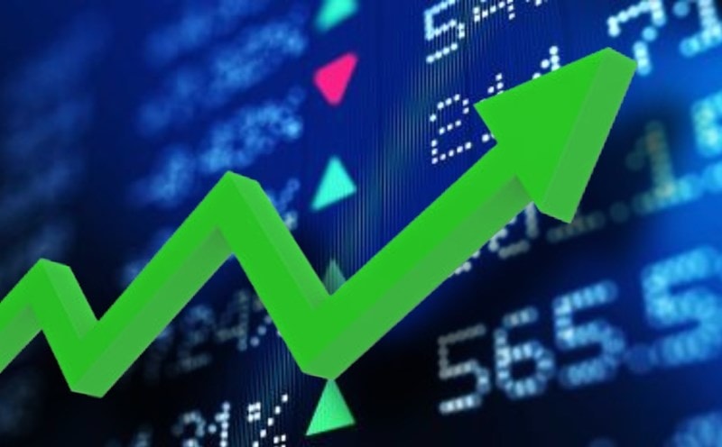 Bản tin chứng khoán 7/1/2026: VN-Index phá đỉnh, nhóm "cổ phiếu vua" trở lại mạnh mẽ