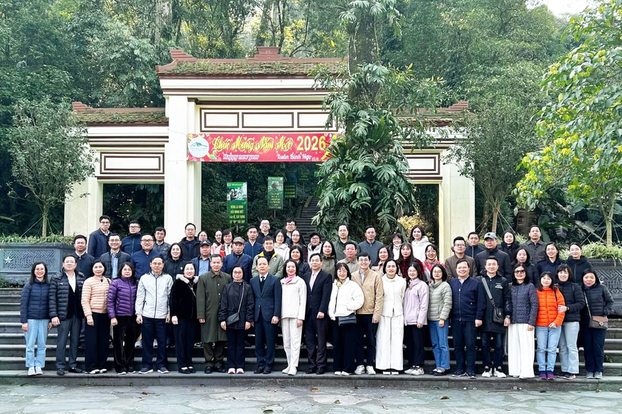 Ủy ban Pháp luật và Tư pháp tổ chức hoạt động "Về nguồn" tại Ba Vì, Hà Nội